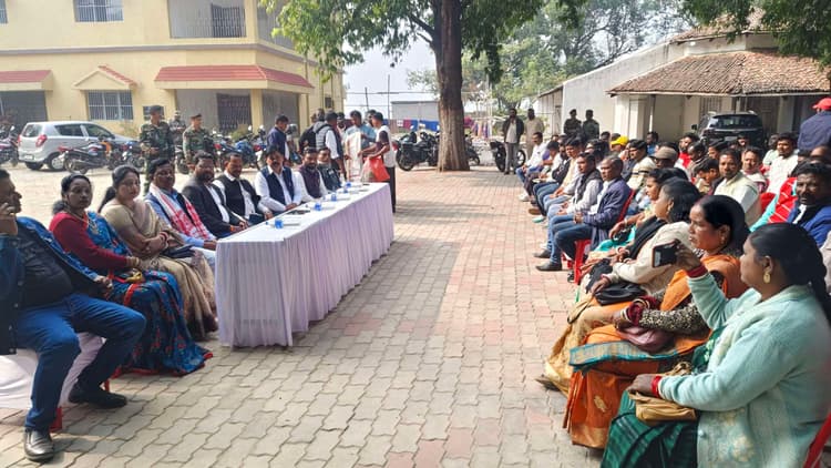 Seraikela Kharsawan News : शहीदों को श्रद्धांजलि देने पहुंचेंगे सीएम हेमंत, जनता को देंगे सौगात : दीपक