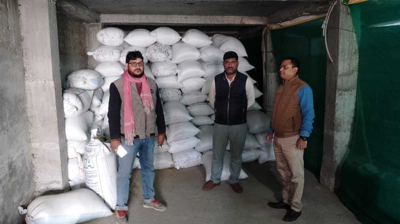 डीएसओ ने धान अधिप्राप्ति केंद्रों का लिया जायजा