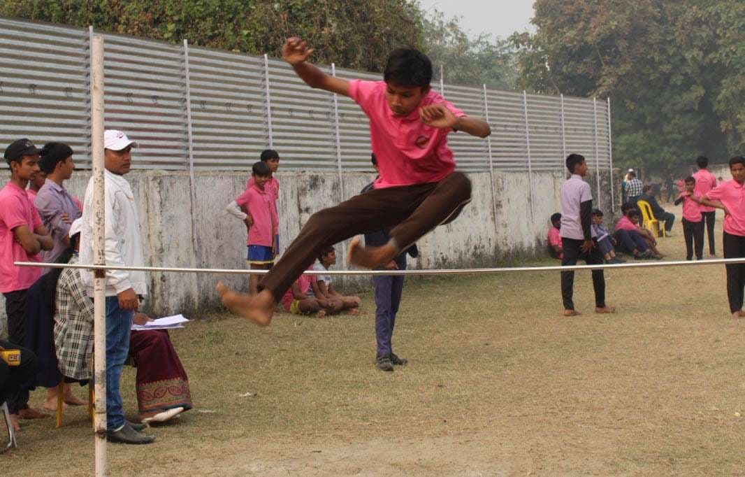 संत मेरी इंग्लिश स्कूल में आयोजित एनुअल स्पोर्ट्स मीट में बच्चों ने दिखाया दम