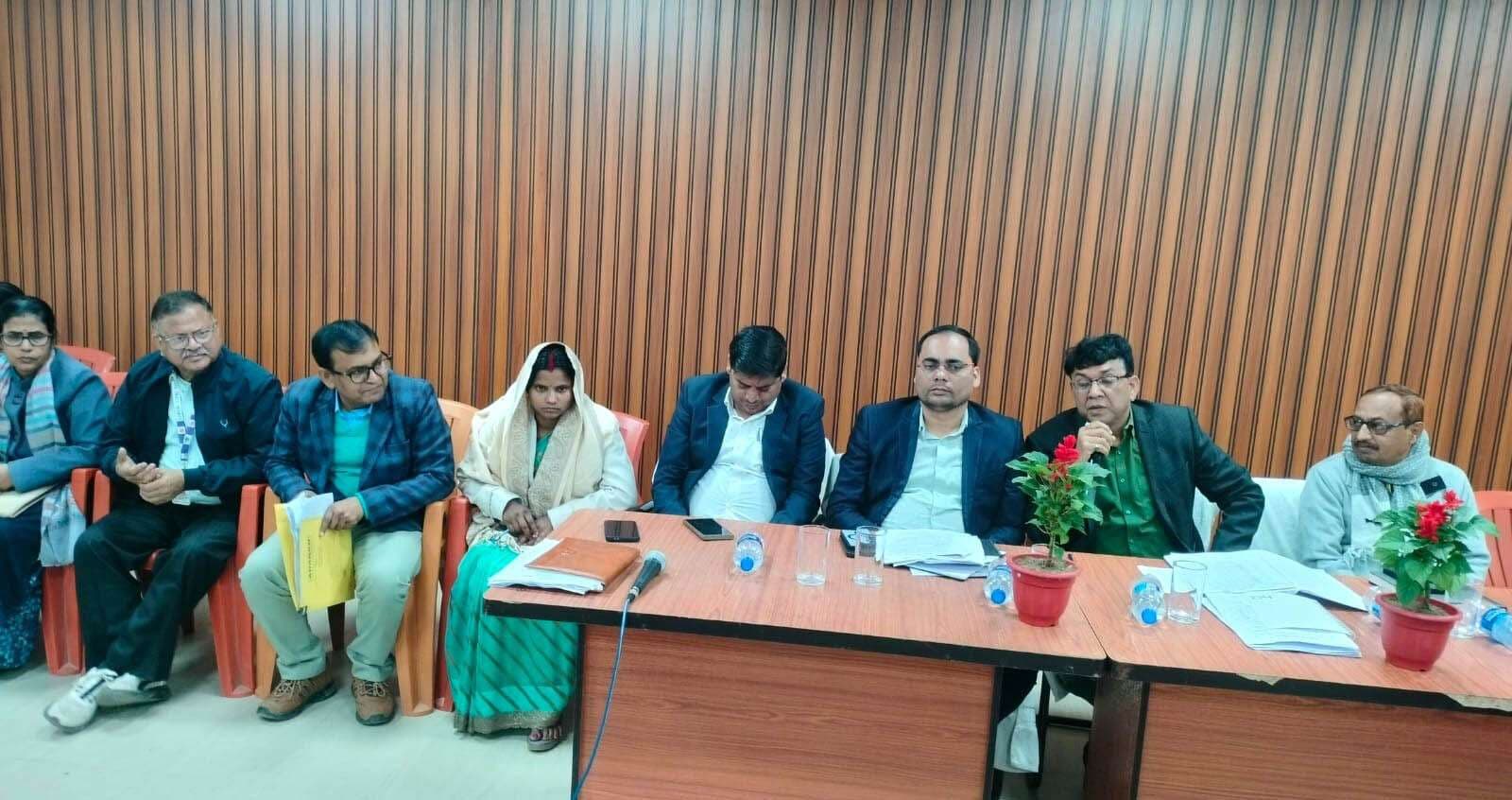 नल जल योजना के छोटी-छोटी त्रुटियों को षष्टम एवं 15वीं योजना मद की राशि से करा लें ठीक: डीडीसी