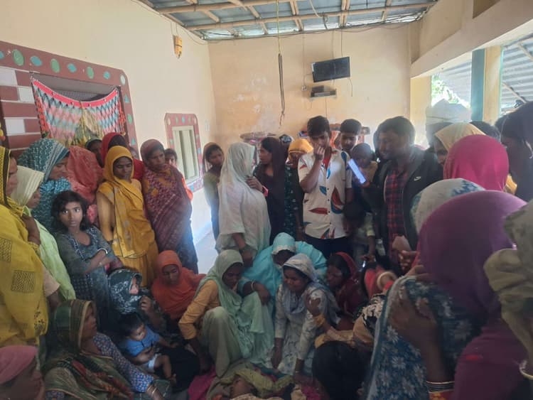 वाहन की ठोकर से दो किशोर मित्रों की मौत