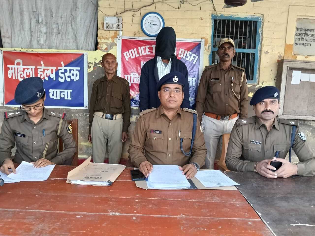 Madhubani News : हत्या आरोपित को पुलिस ने किया गिरफ्तार