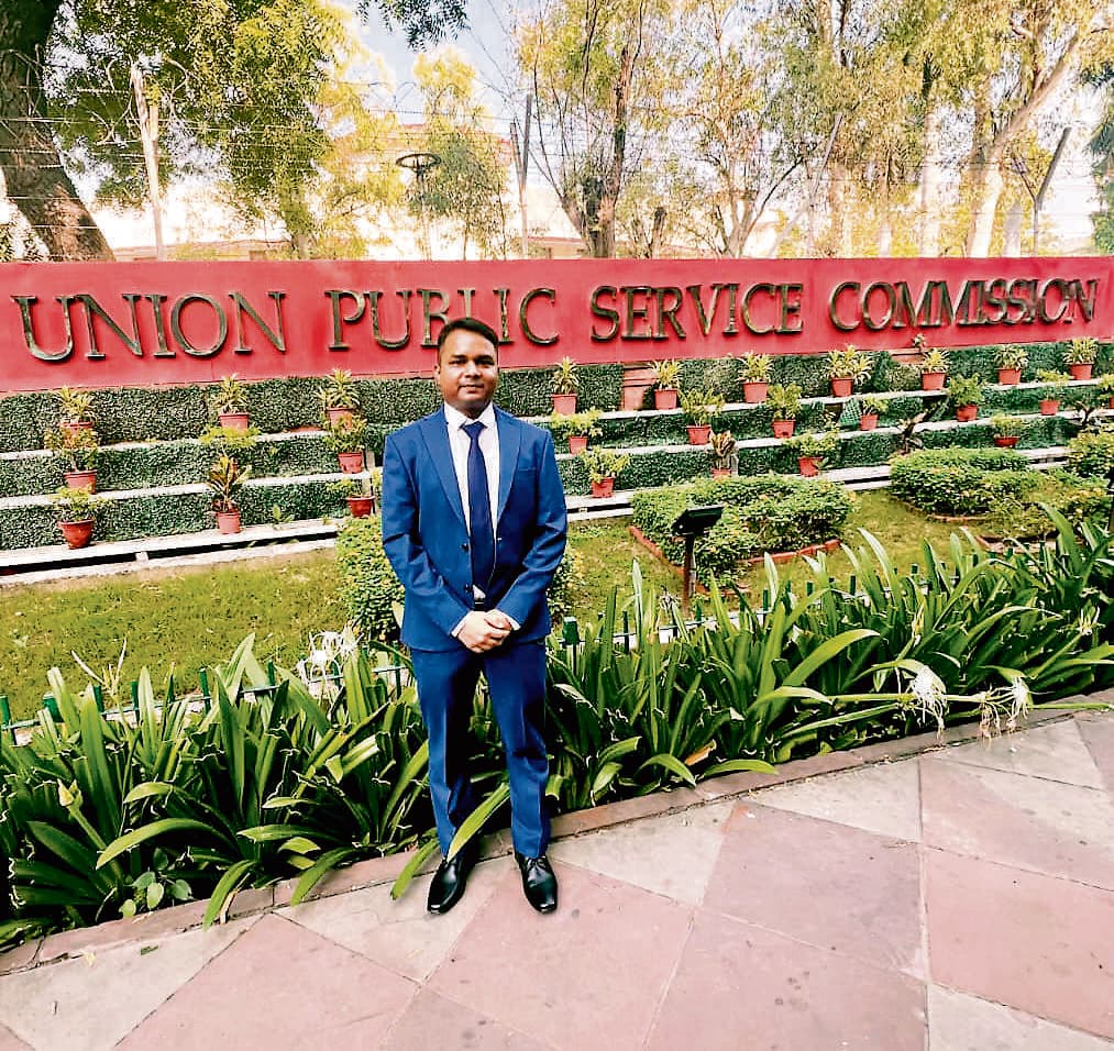 Seraikela Kharsawan News : यूपीएससी इंजीनियरिंग सेवा में सरायकेला के संजय को सफलता