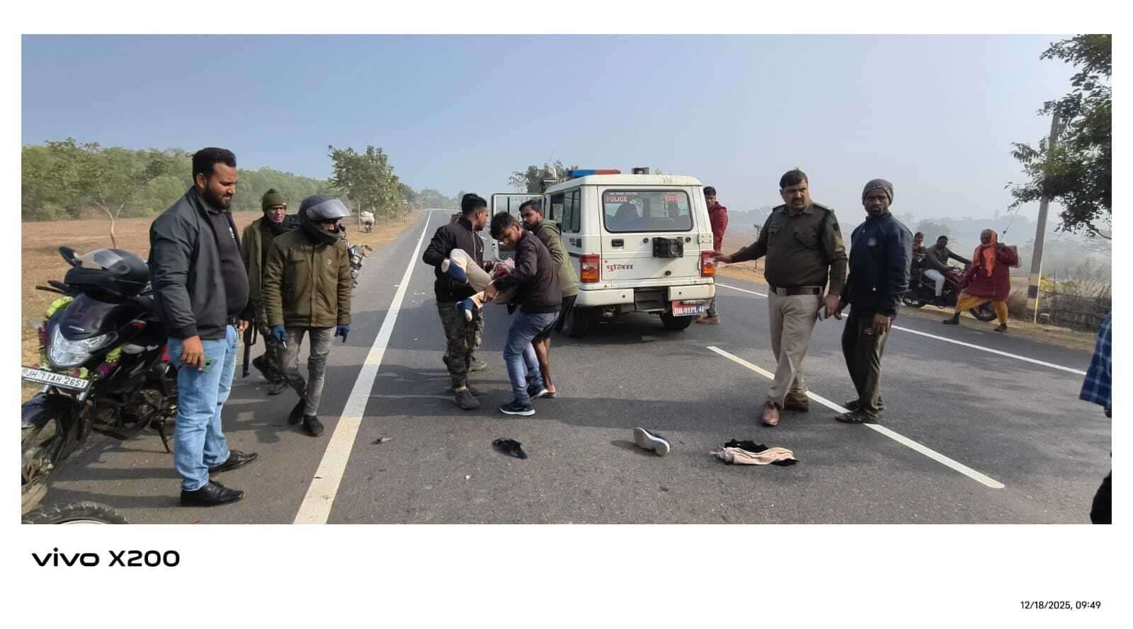 Giridih News :ट्रैक्टर की ठोकर से बाइक सवार गंभीर रूप से घायल