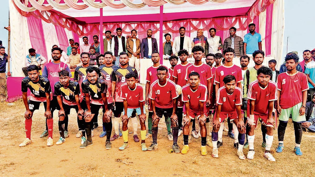 Seraikela Kharsawan News : साहेबगंज को हराकर बुलु बेताल क्लब बना चैंपियन