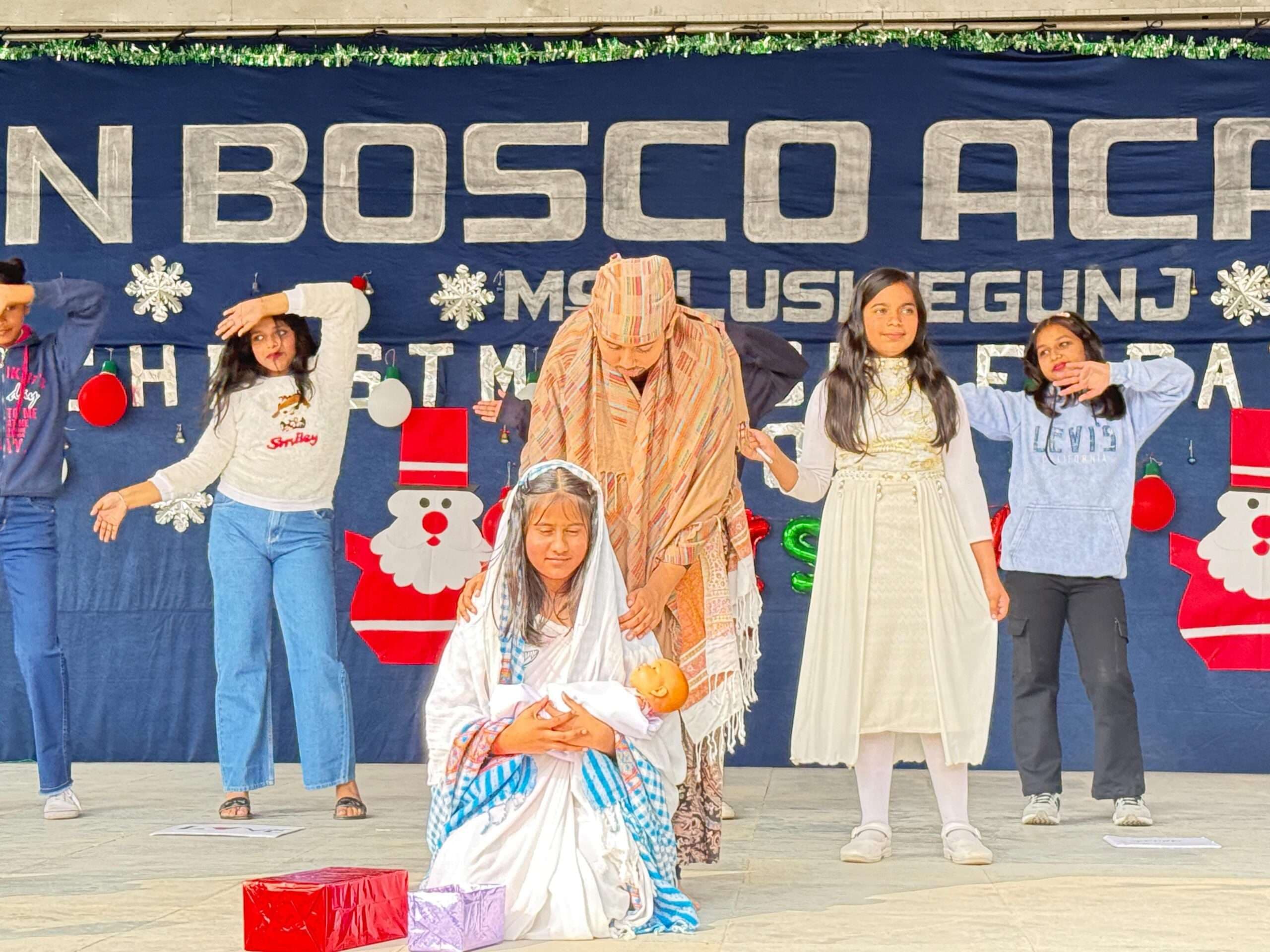 डॉन बोस्को एकेडमी में क्रिसमस गैदरिंग