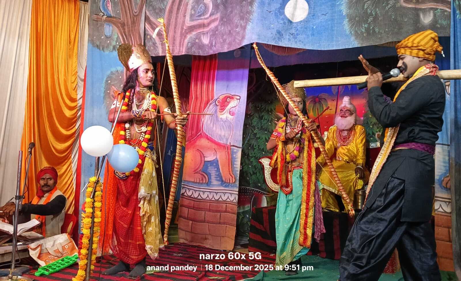 बडीहा गांव में रामलीला के दूसरे दिन ताड़का वध की लीला का मंचन