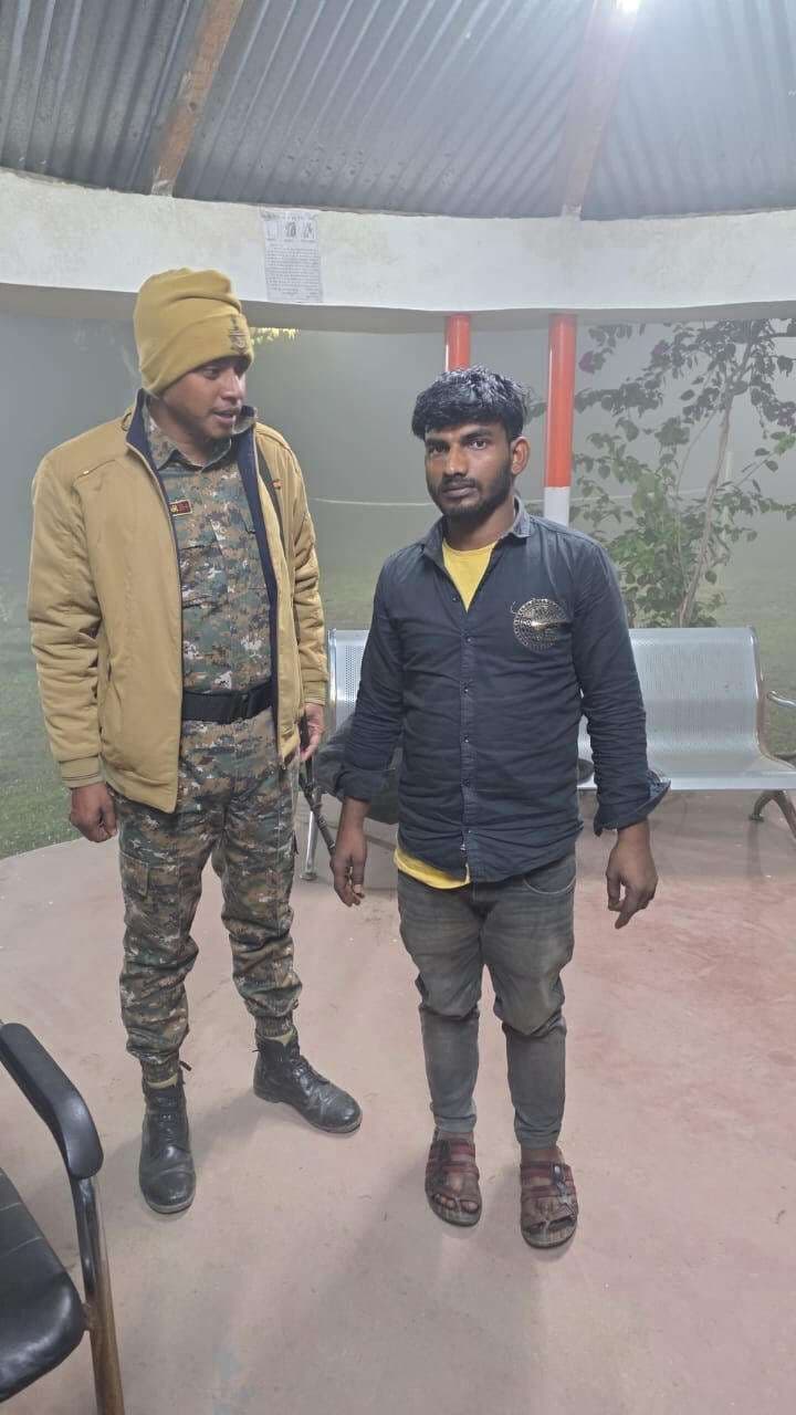 नौ बोरा नकली पोटाश के साथ ऑटो चालक गिरफ्तार