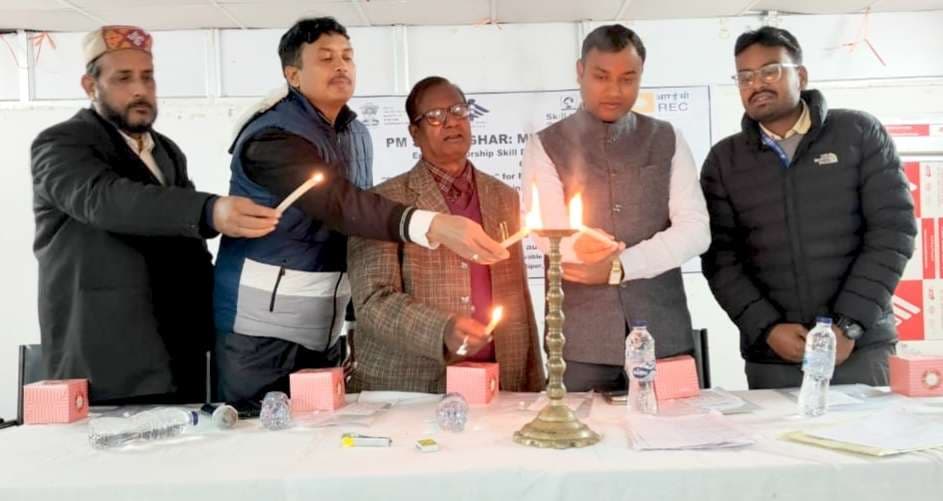 Samastipur News:सौर ऊर्जा प्रशिक्षण प्राप्त कर बनें कुशल उद्यमी : एसडीएम