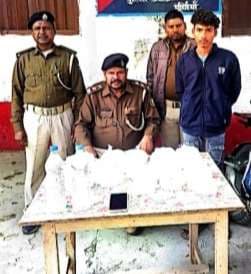 बाइक से 20 लीटर शराब जब्त, गिरफ्तार