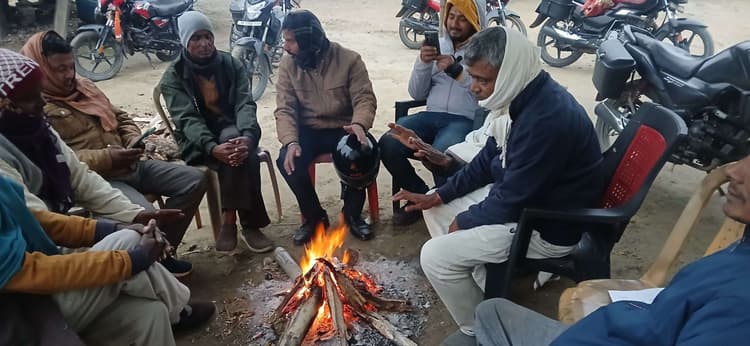 Madhubani News : ठंड के कारण बाजार में कम रही चहल पहल