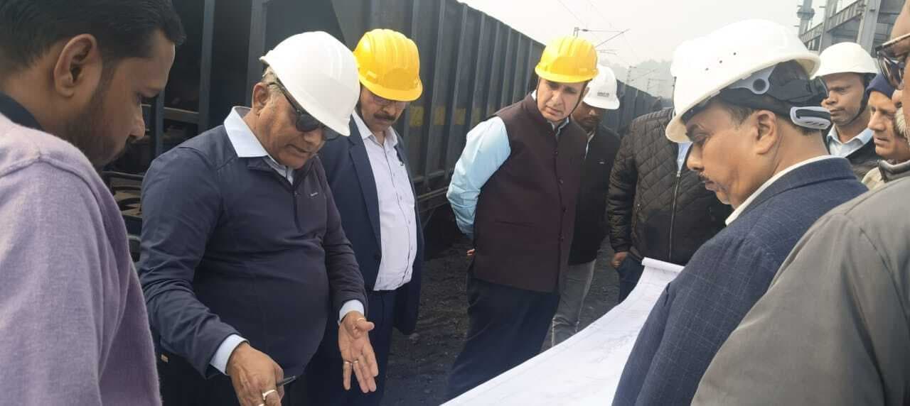 Bokaro News : सीसीएलके ओएसडी ने किया एकेके ओसीपी का निरीक्षण
