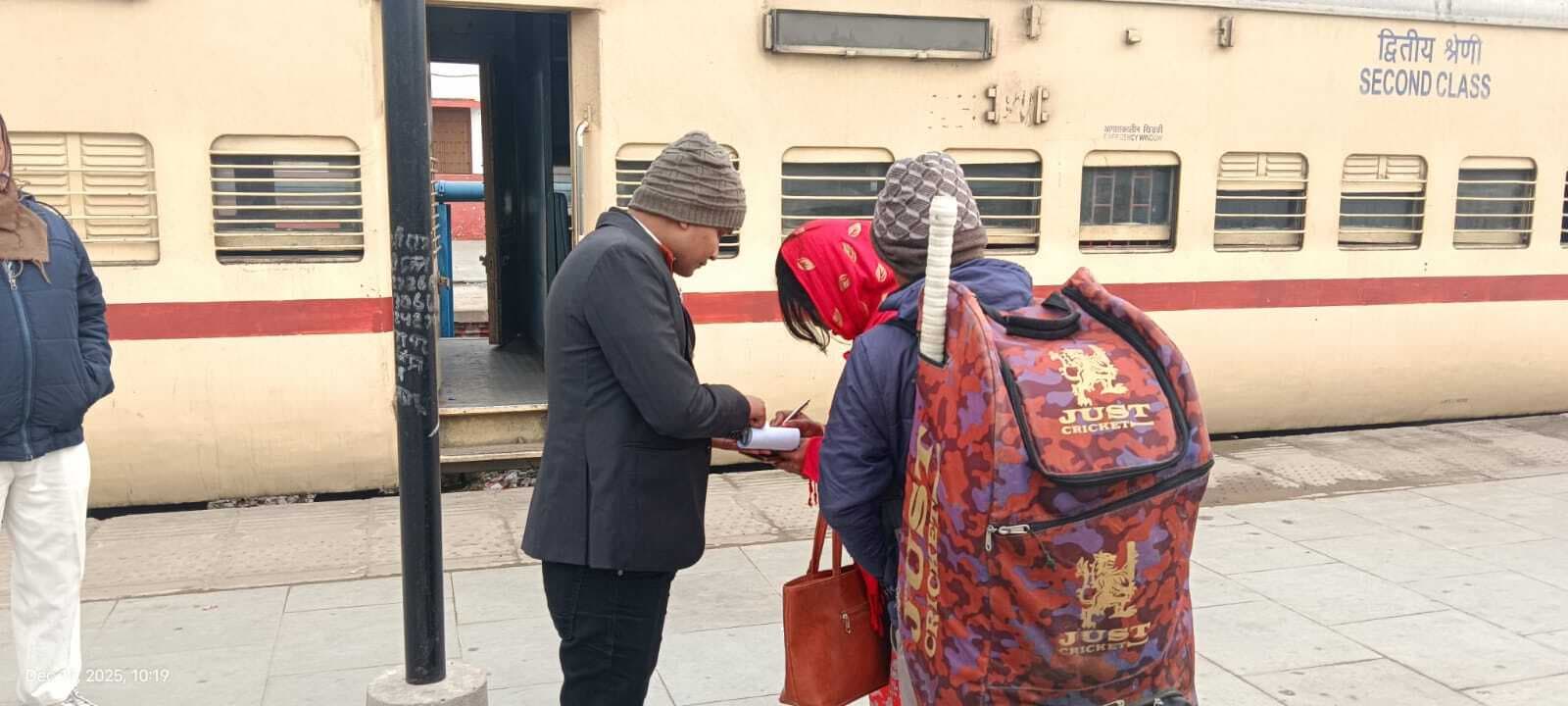 501 यात्री बिना टिकट पकड़े गये, 2.18 लाख वसूला गया जुर्माना