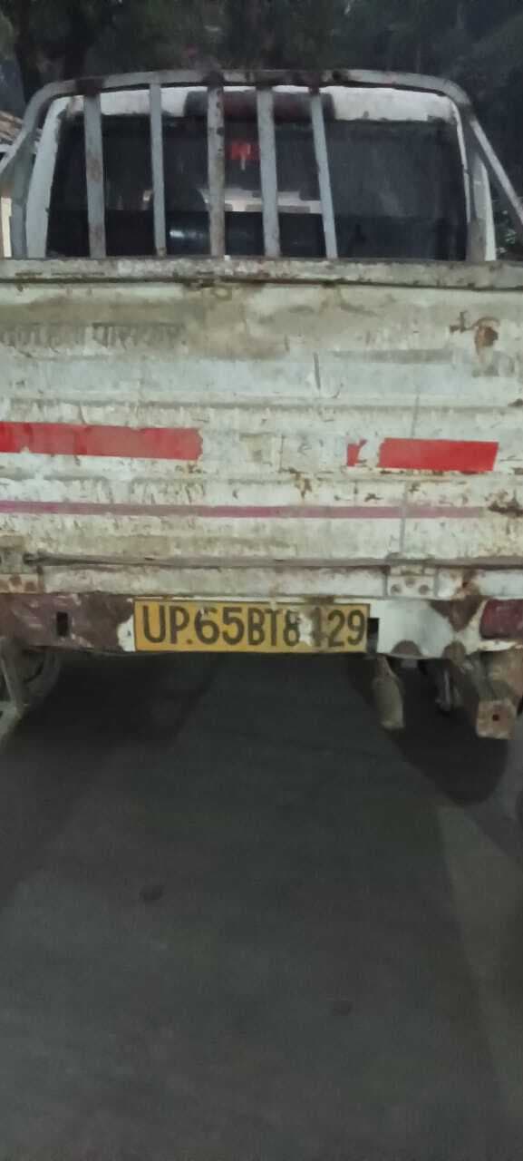 रोहुआ ओवरब्रिज के पास पिकअप से 268 लीटर शराब बरामद