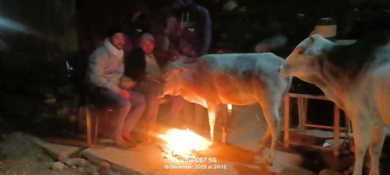 शीतलहर का प्रकोप जारी, अलाव जलाने की उठी मांग