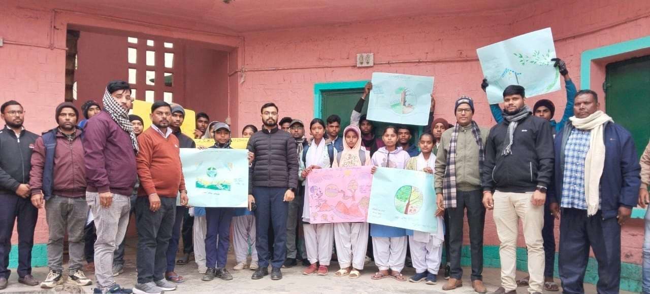 चित्रांकन माध्यम से जल जीवन हरियाली के संबंध में रखे अपने विचार