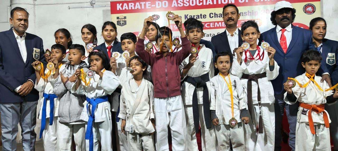State krate championship at jrd tata sports complex : रांची के कराटेकारों का शानदार प्रदर्शन