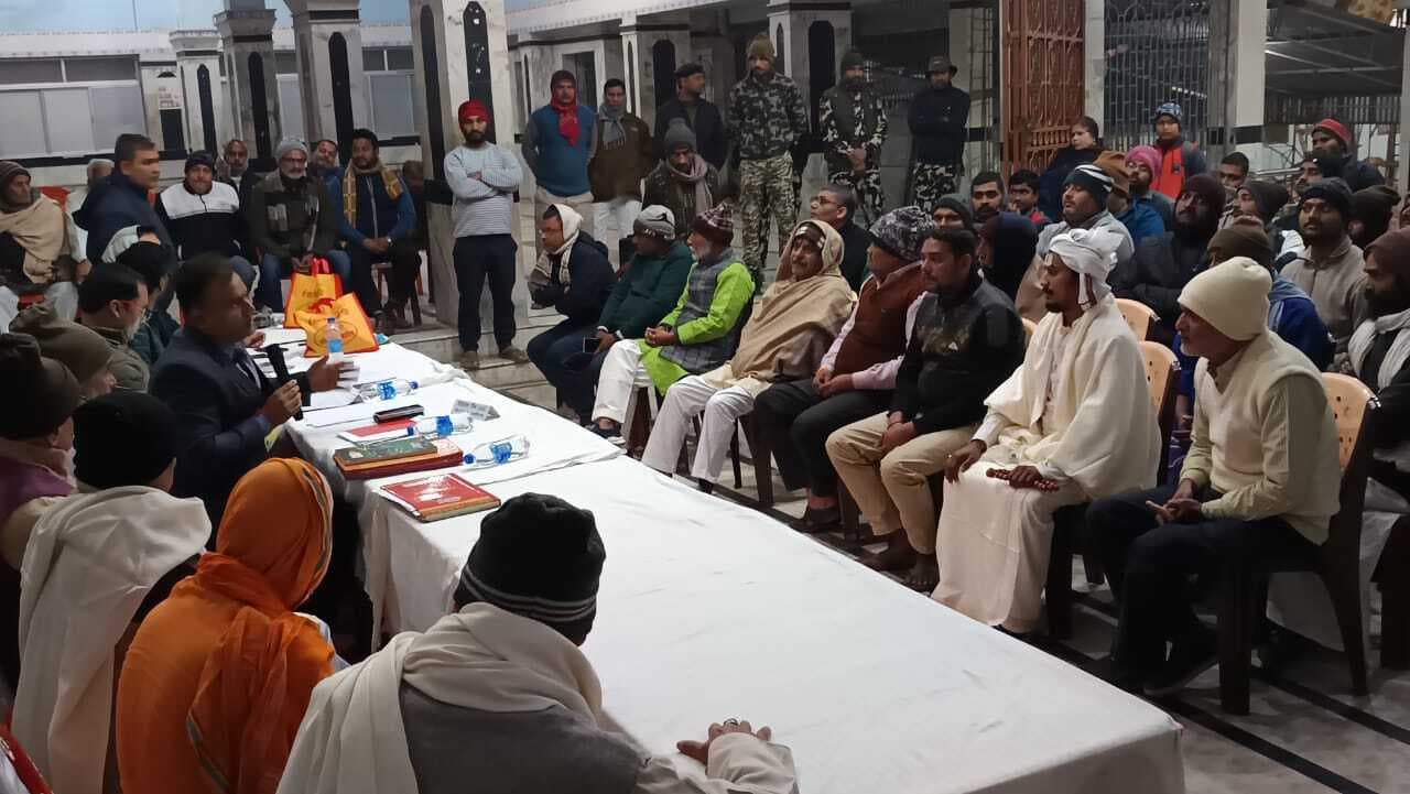 मंदिर, ठाकुरबाड़ी और पर्यटन विकास को लेकर डीएम ने की पहल