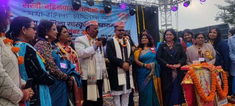 Madhubani News : सम्मेलन में मैथिली भाषा, सभ्यता और संस्कृति की दिखी झलक