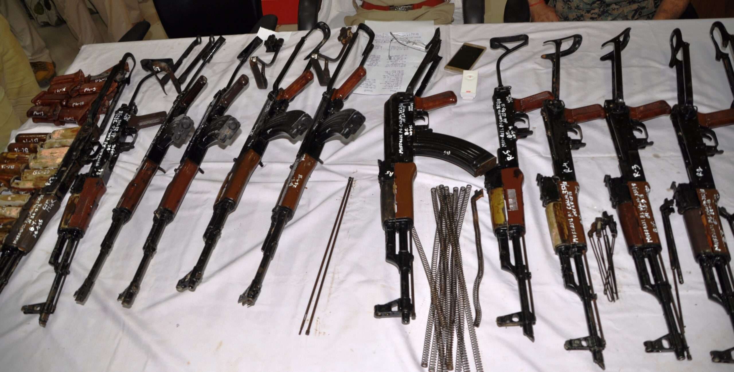 मुंगेर एके-47 कांड : कमजोर अनुसंधान के चलते साक्ष्य के अभाव में 10 आरोपित बरी