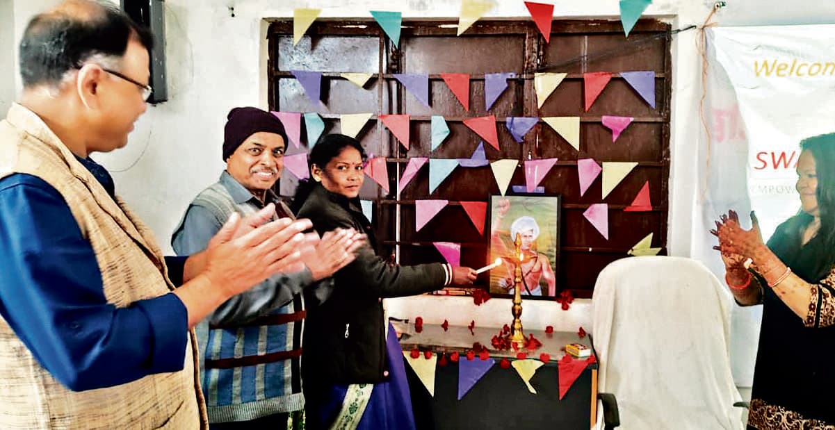 Seraikela Kharsawan News :विकास समितियों को मजबूत बनाने का लिया संकल्प