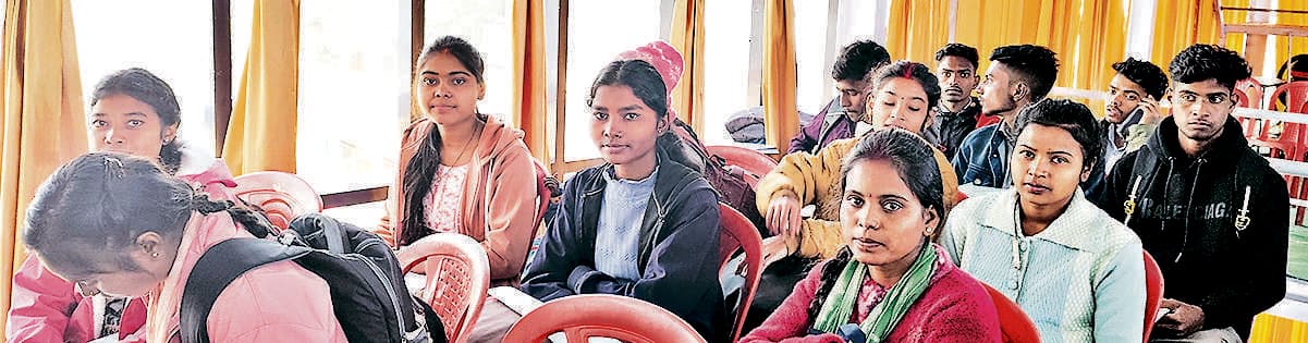 Seraikela Kharsawan News : जीला के 11 युवाओं को मिली नौकरी