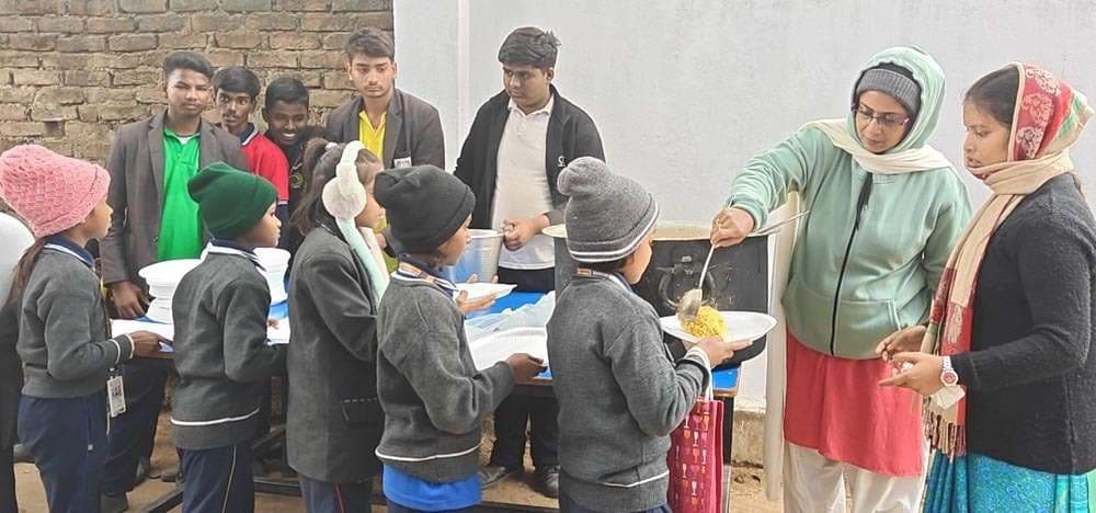 खेलकूद के साथ वनभोज का बच्चों ने उठाया आनंद