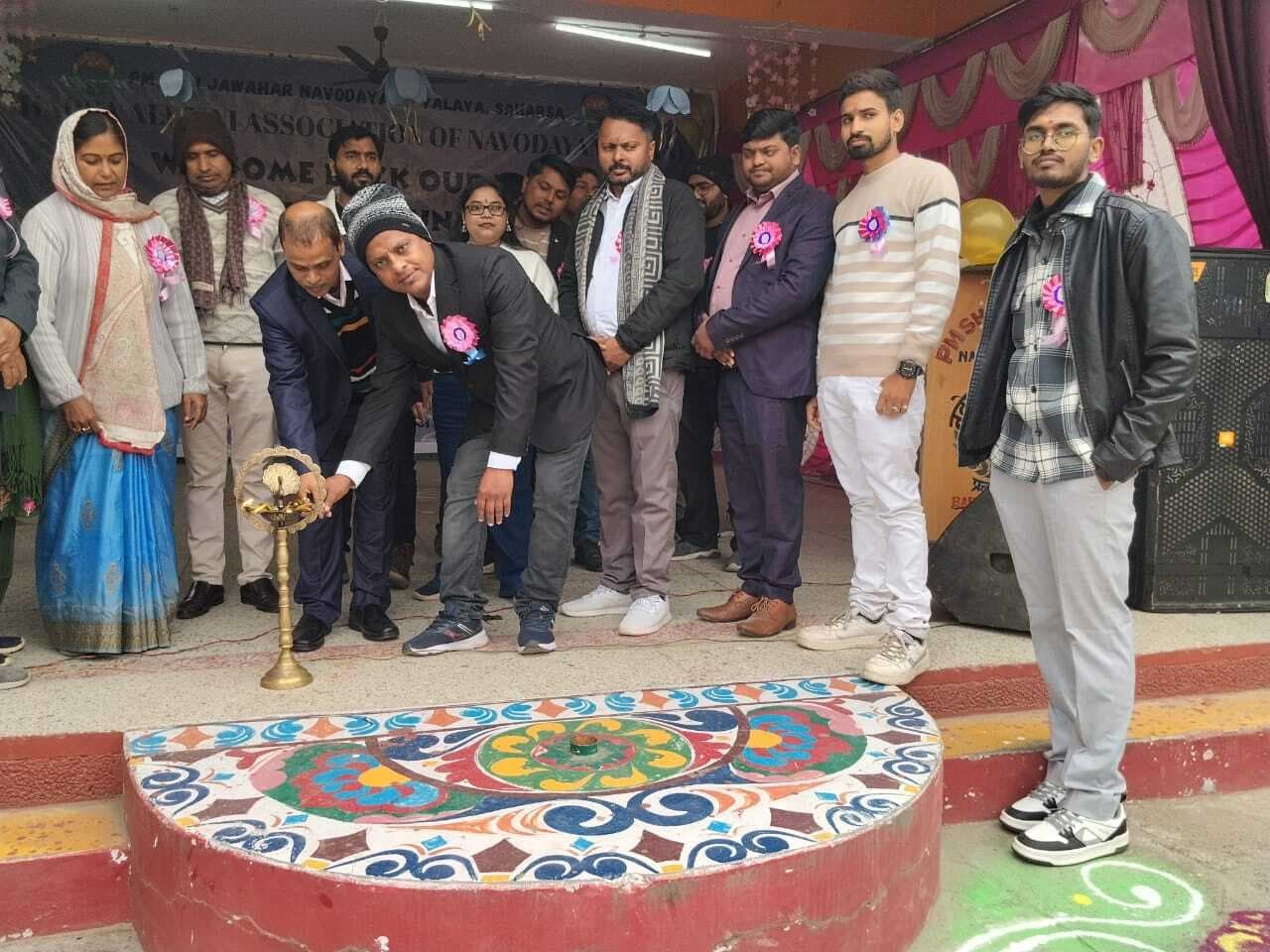 अपने अनुभव व संघर्ष बच्चों से किया साझा