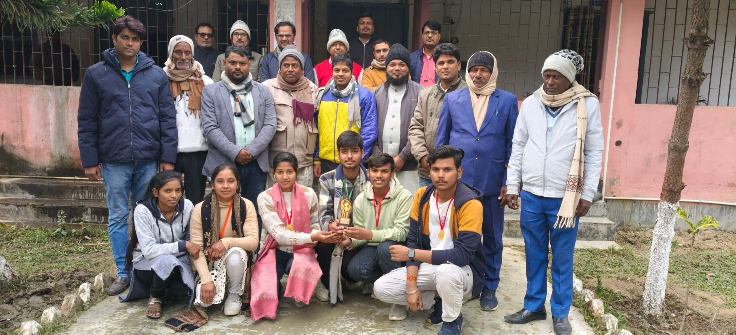 नाट्य प्रतियोगिता में छात्र-छात्राओं ने लहराया परचम