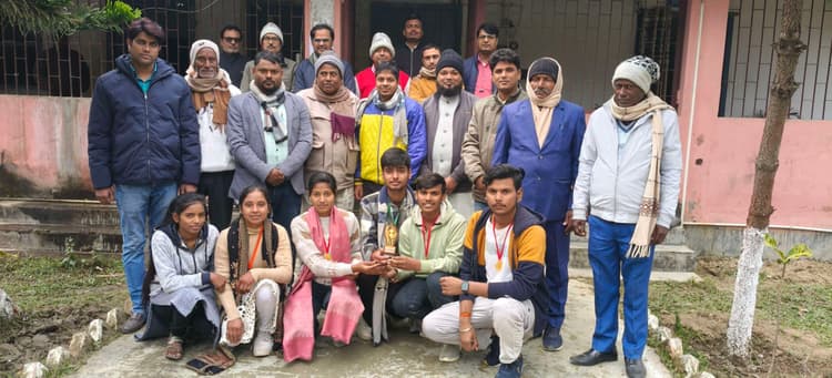 नाट्य प्रतियोगिता में छात्र-छात्राओं ने लहराया परचम