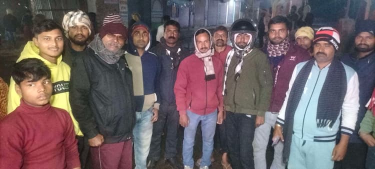 सड़क निर्माण में अनियमितता का आरोप