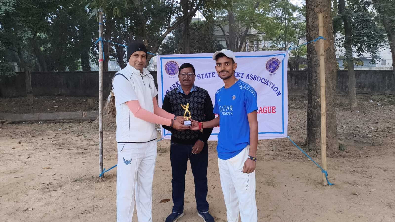 Jsca A Division Cricket League : आदित्य राज व प्रभुजी मिश्रा का शानदार प्रदर्शन, टाटा स्टील 29 रन से जीता