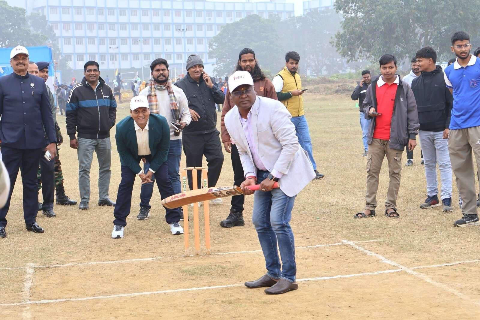 Rvs Engineering College annual sports :  आरवीएस कॉलेज में वार्षिक खेलकूद ‘फ्रॉलिक’ का शुभारंभ