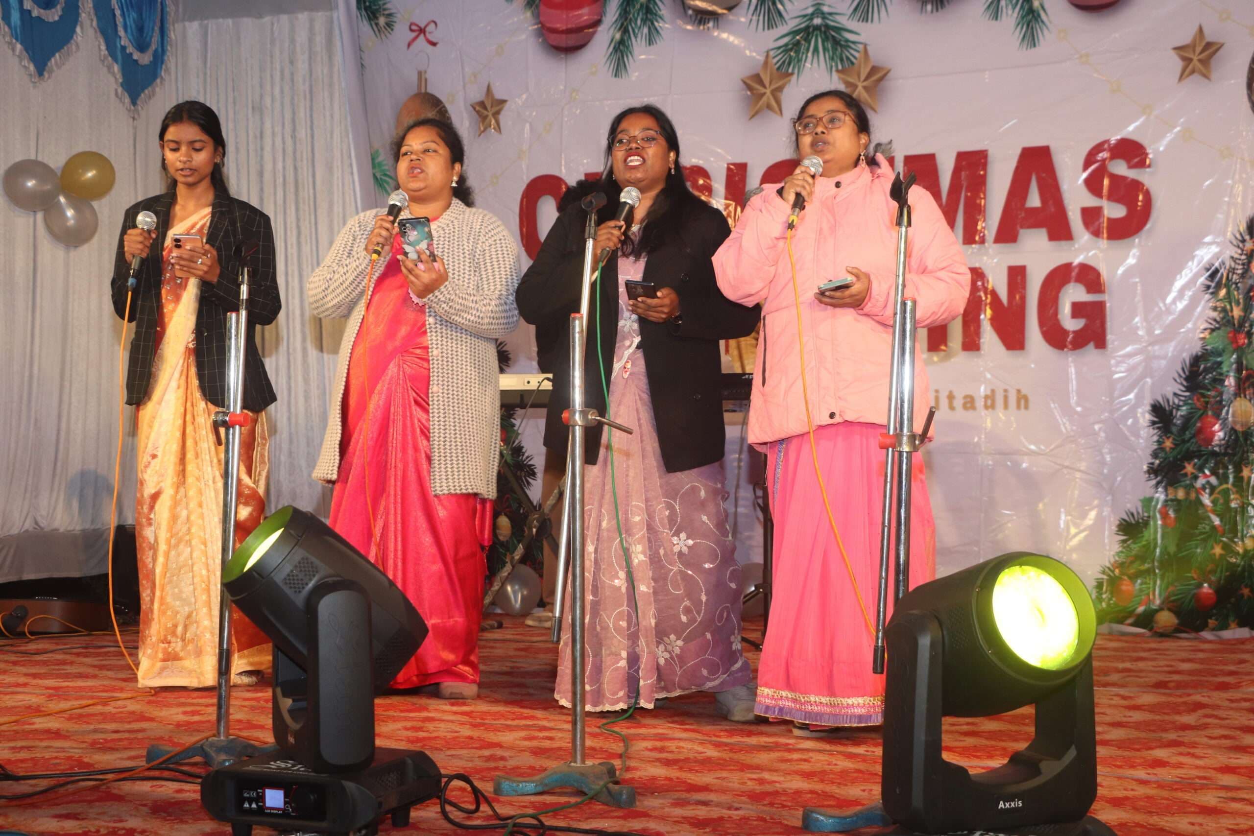 Jamshedpur News : कीताडीह में क्रिसमस गैदरिंग का आयोजन, सांस्कृतिक कार्यक्रम भी हुए