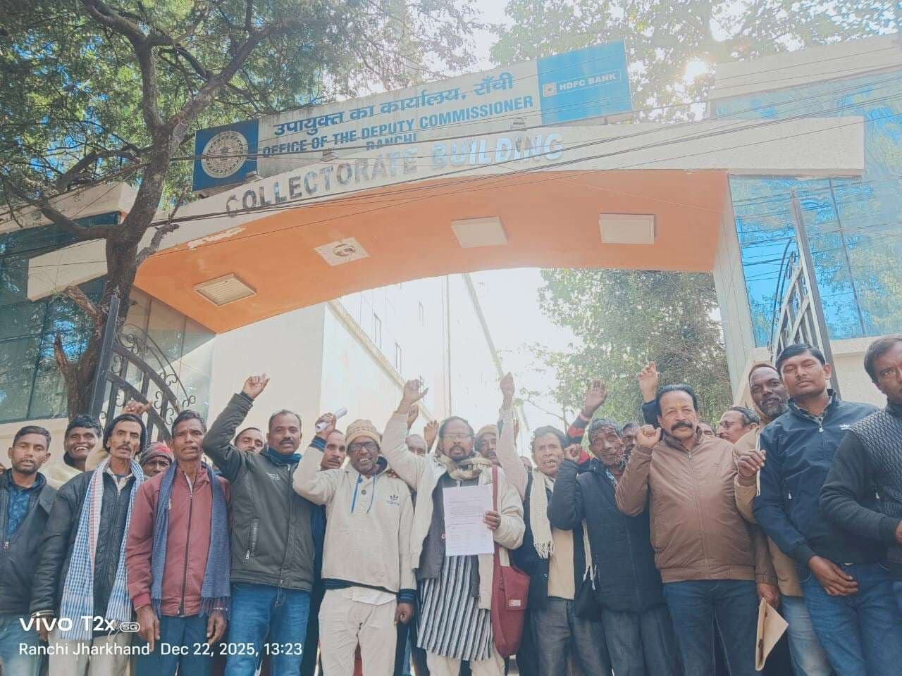 कृषि भूमि पर रोड निर्माण का विरोध, ज्ञापन सौंपा