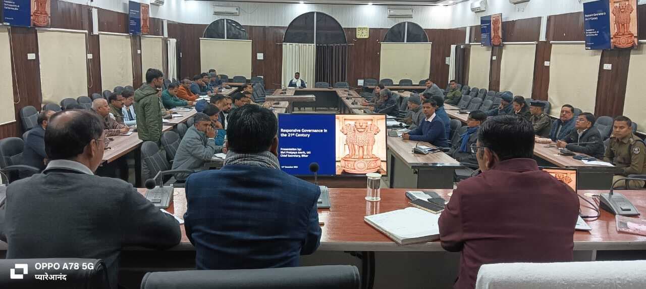 मेले से पूर्व सभी जरूरी तैयारियों  को समय पर करें पूर्ण : डीएम