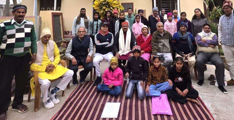 प्रगति जांच परीक्षा में शामिल हुए कक्षा 6 से 11 वीं तक के विद्यार्थी