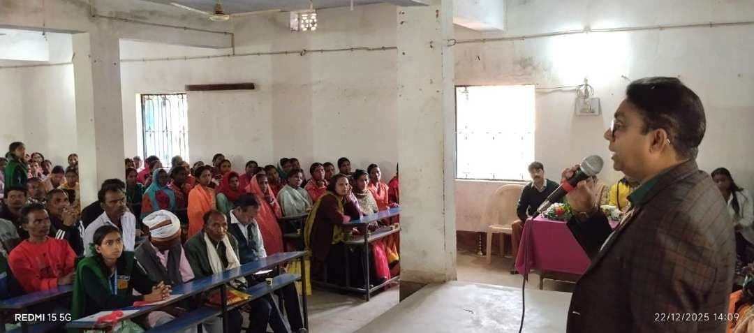 शैक्षणिक प्रदर्शन, अनुशासन और सामुदायिक भागीदारी पर चर्चा