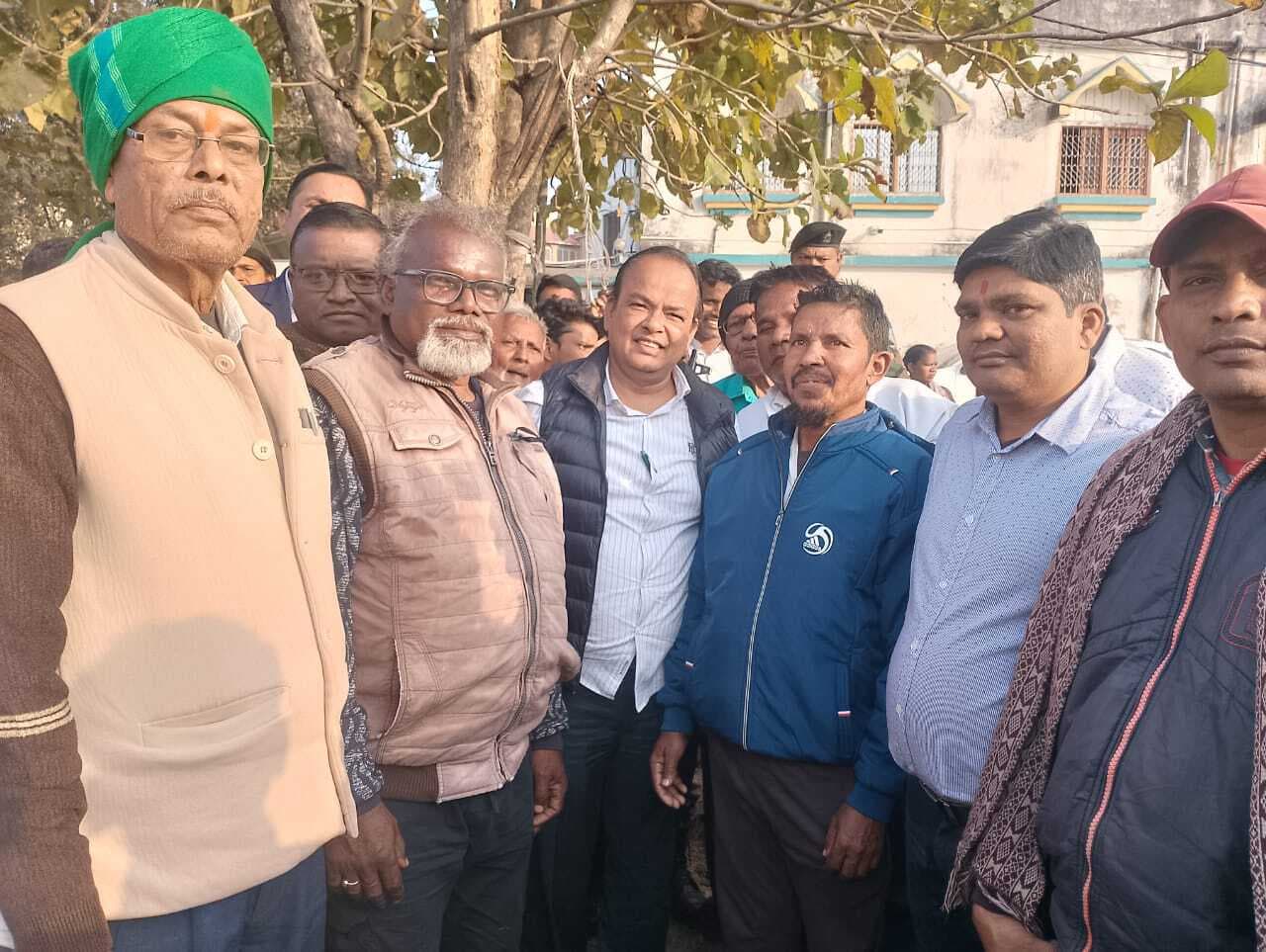 ग्राम प्रधानों ने की बकाया सम्मान राशि भुगतान की मांग