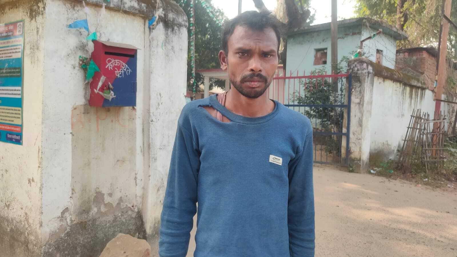 शंभुगंज में मारपीट कर बाइक छीनी, थाना में की शिकायत