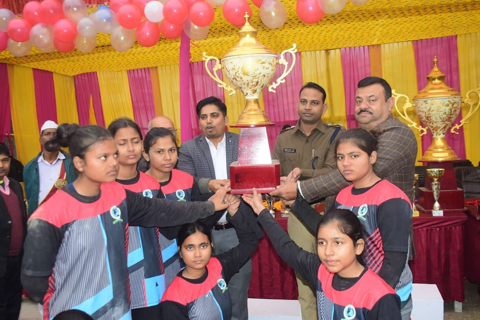 Samastipur : शरीर को स्वस्थ रखने को खेलकूद आवश्यक : एसडीओ