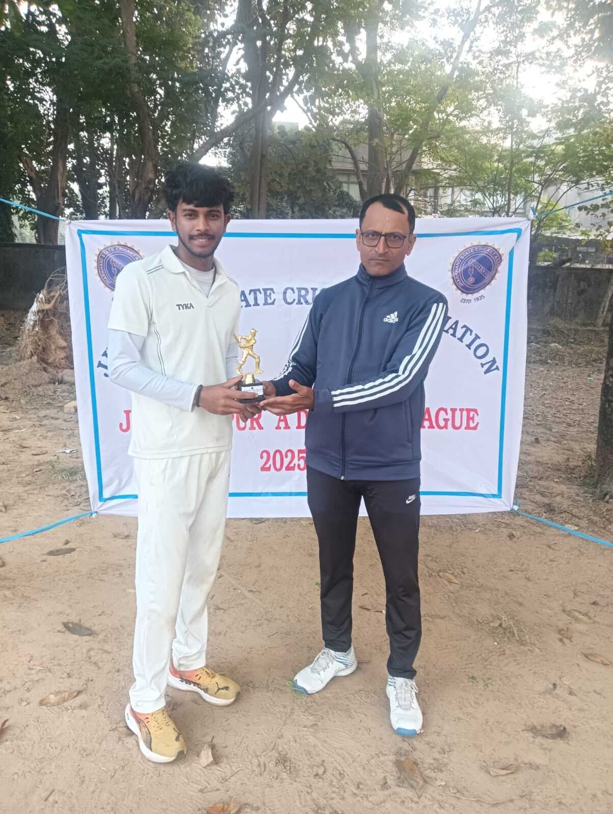Jsca A Division Cricket League : शुभम वर्मा का नाबाद शतक, एमसीसी की टीम 80 रन से जीती