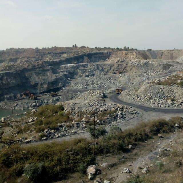 Giridih News: ओपेनकास्ट परियोजना को चालू कराने को ले संघर्षशील रही गिरिडीह कोलियरी