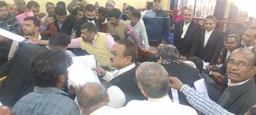 गोड्डा में लोक अदालत आयोजित, 36 मामले निपटाये और 5.06 लाख की वसूली