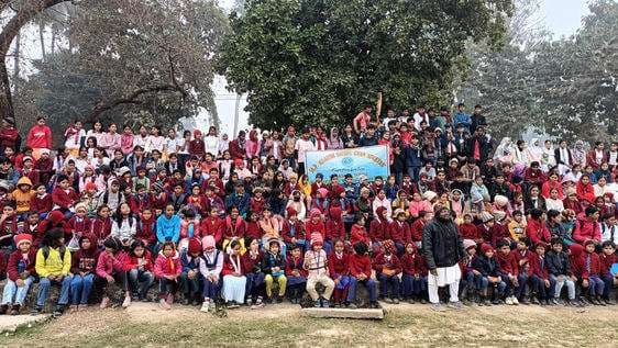 दो दिवसीय वार्षिक खेलकूद प्रतियोगिता में उत्साह के साथ शामिल हुए बच्चे