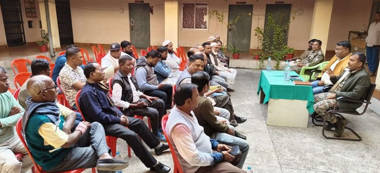 Seraikela Kharsawan News : शहीद दिवस पर सख्त सुरक्षा रहेगी, हाट तीन को लगेगी
