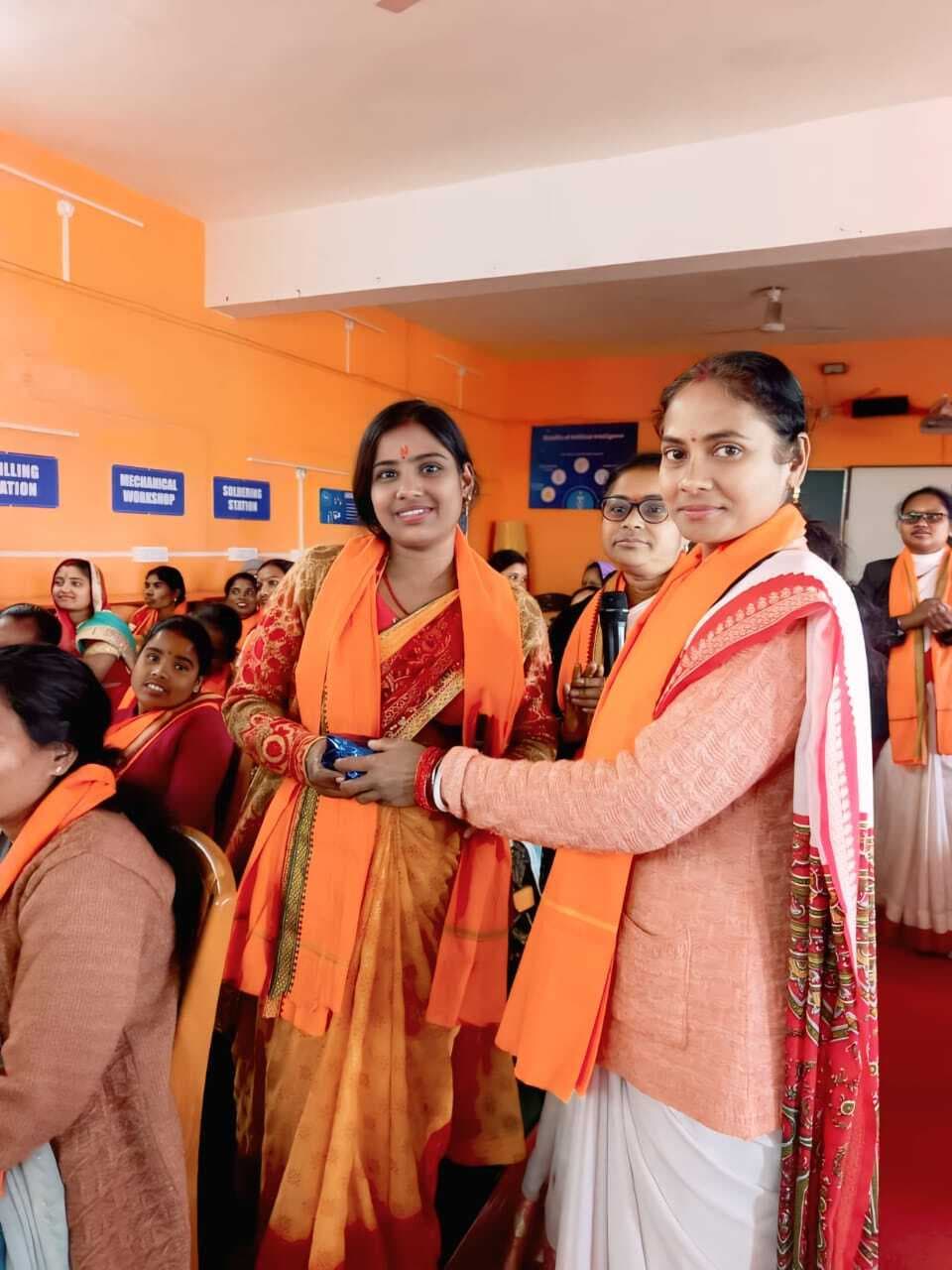 Chaibasa News : नारीशक्ति अपने अधिकार को समझे तभी मिलेगा सम्मान : प्रमिला पात्रो