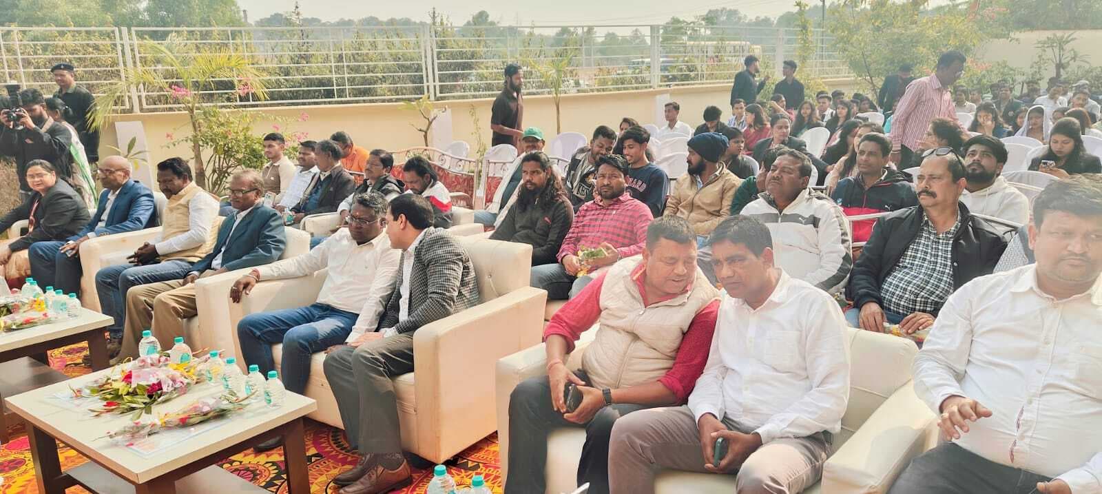 East Singhbhum News : घाटशिला में मेडिकल कॉलेज लाने का प्रयास करेंगे : सोमेश