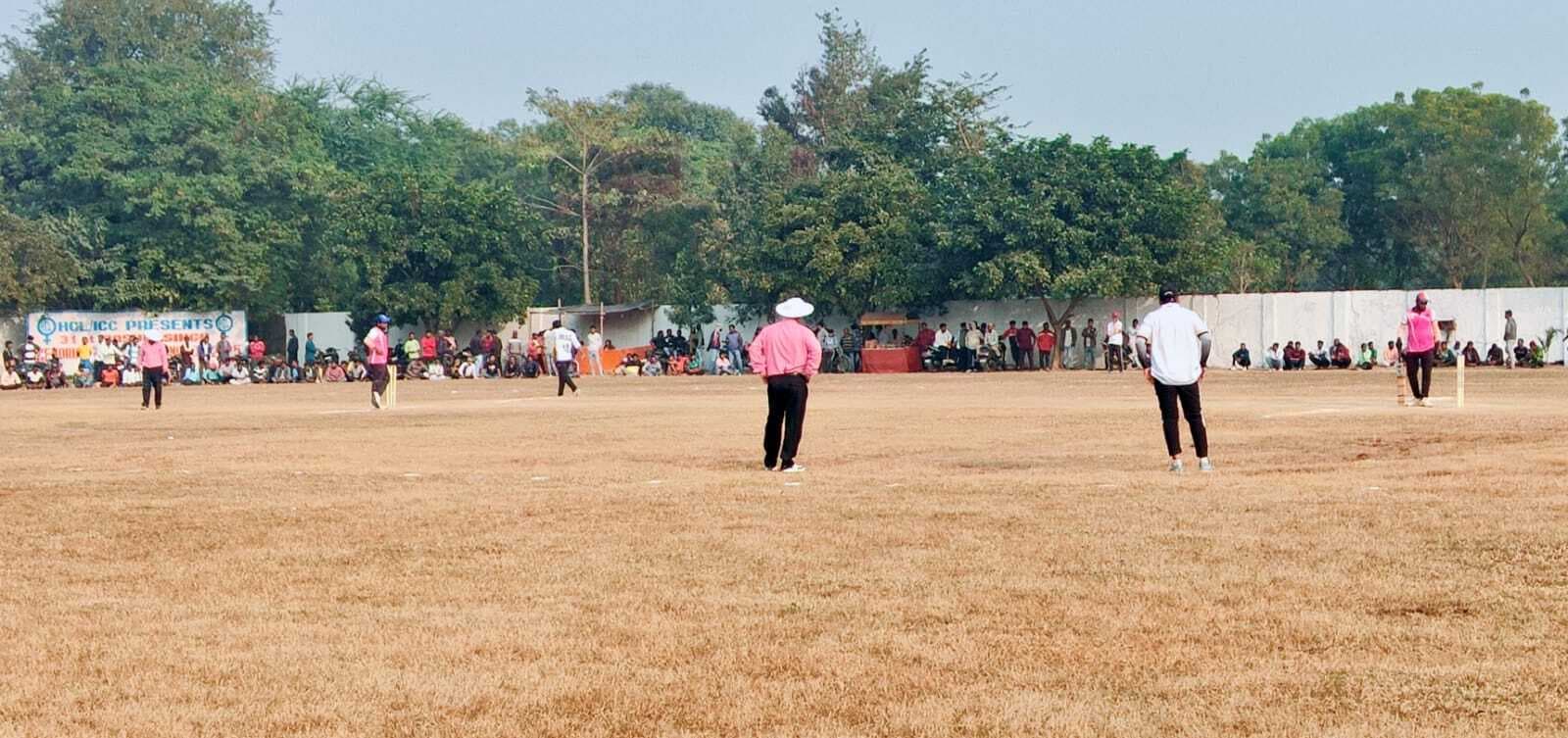 East Singhbhum News : एवरग्रीन, एवरेस्ट क्रिकेट क्लब व पार्थ इलेवन जीते