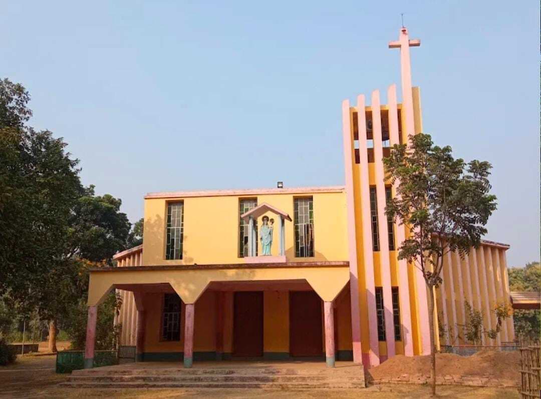 क्रिसमस को लेकर हाथीमारा चर्च सजधज कर तैयार